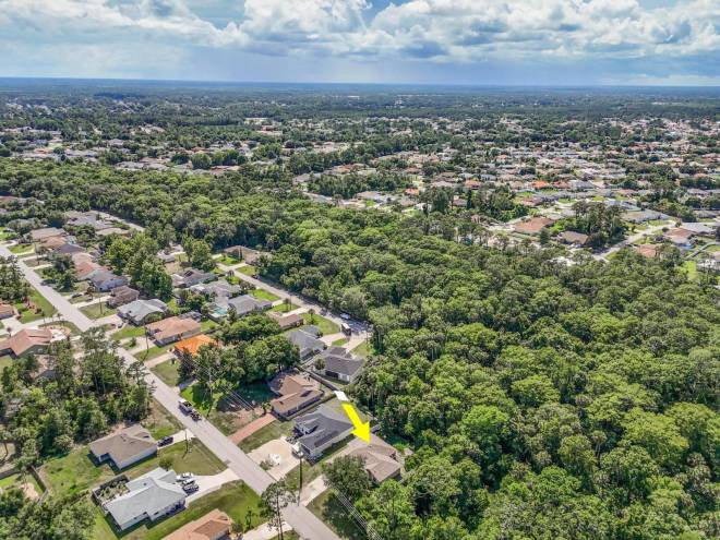 203 Frontier Dr, Palm Coast, FL 32137