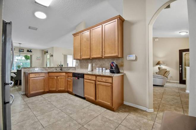 203 Frontier Dr, Palm Coast, FL 32137
