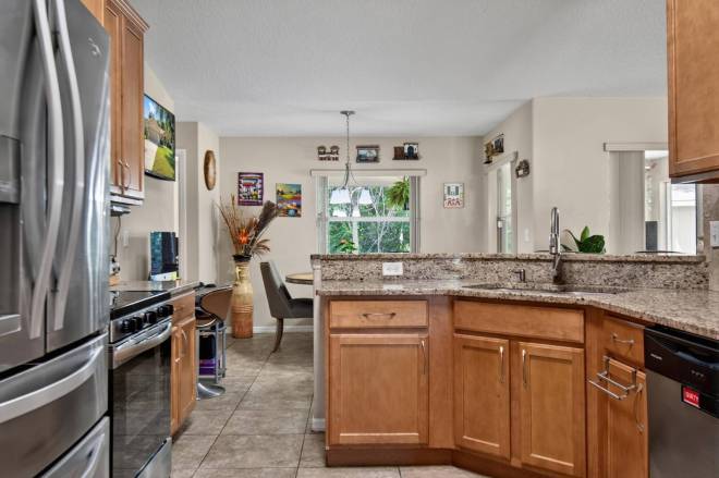 203 Frontier Dr, Palm Coast, FL 32137