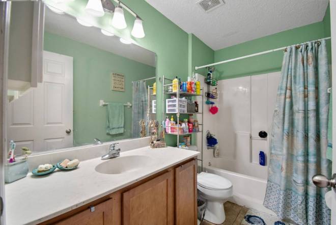 203 Frontier Dr, Palm Coast, FL 32137