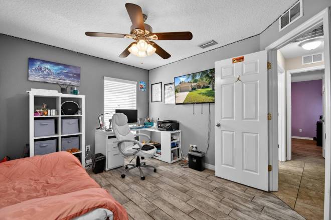 203 Frontier Dr, Palm Coast, FL 32137