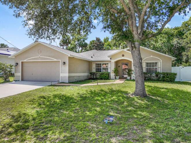 203 Frontier Dr, Palm Coast, FL 32137