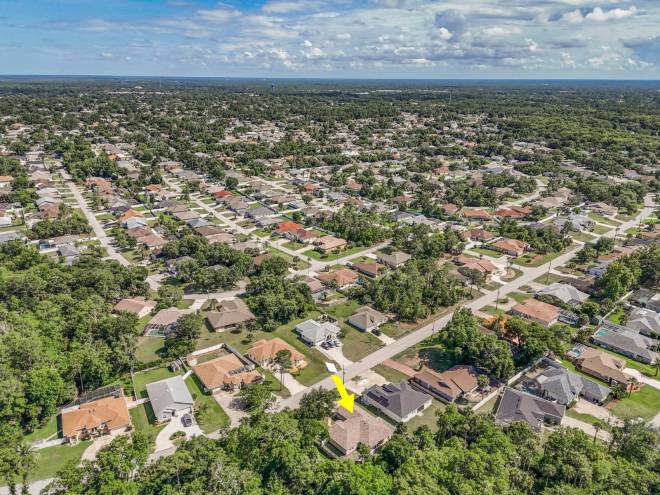 203 Frontier Dr, Palm Coast, FL 32137