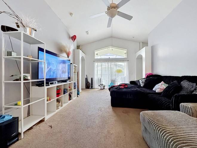 230 HYPOLITA AVE, DAVENPORT, FL 33897
