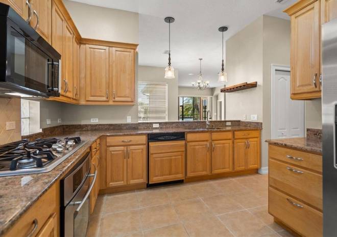 312 11th E Ave, Palmetto, FL 34221
