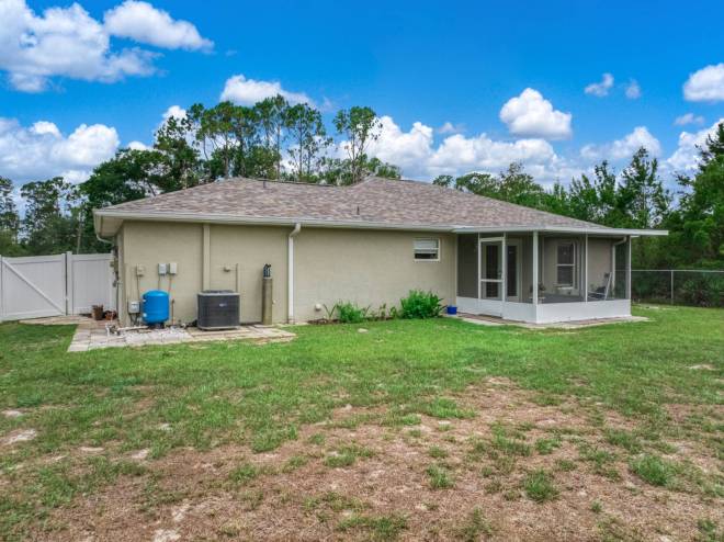 3035 Peach Tree Dr, Lake Placid, FL 33852