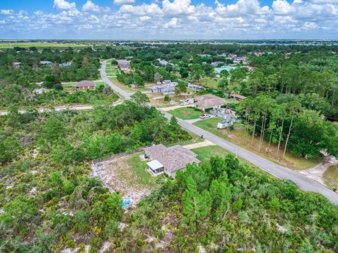 3035 Peach Tree Dr, Lake Placid, FL 33852