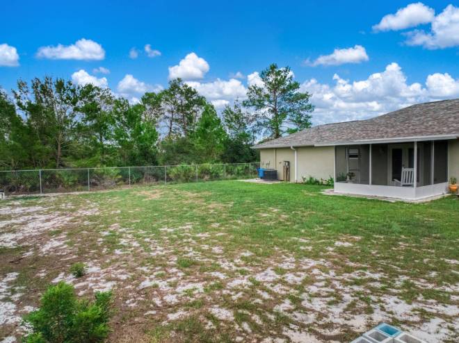 3035 Peach Tree Dr, Lake Placid, FL 33852