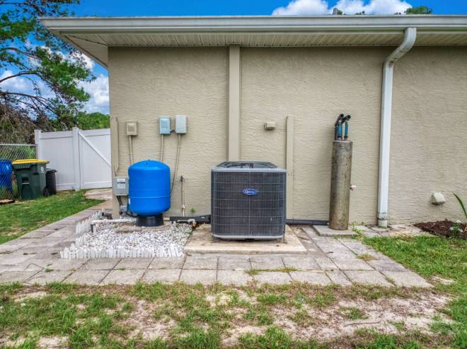 3035 Peach Tree Dr, Lake Placid, FL 33852