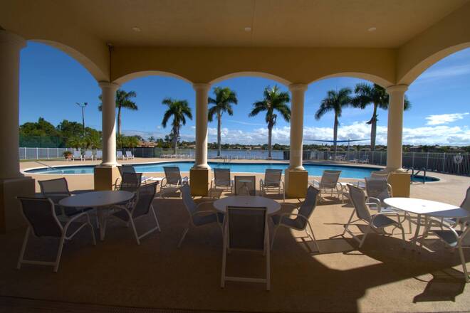 5411 Place Lake Dr, Fort Pierce, FL 34951