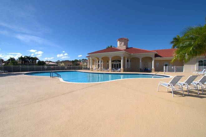5411 Place Lake Dr, Fort Pierce, FL 34951