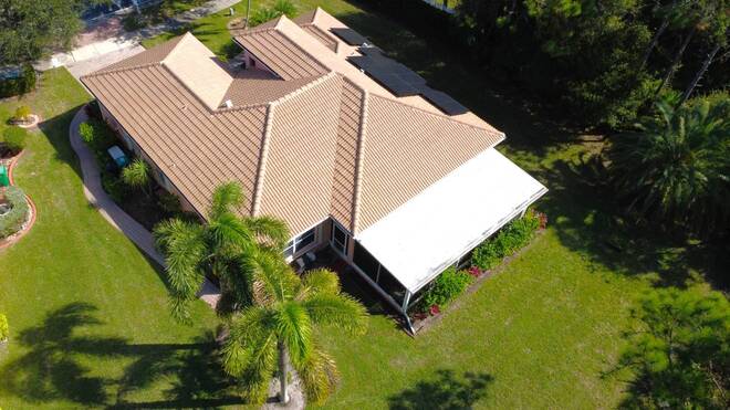 5411 Place Lake Dr, Fort Pierce, FL 34951