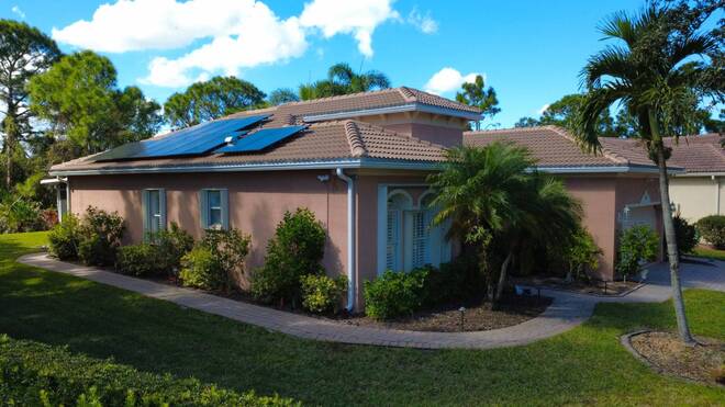 5411 Place Lake Dr, Fort Pierce, FL 34951
