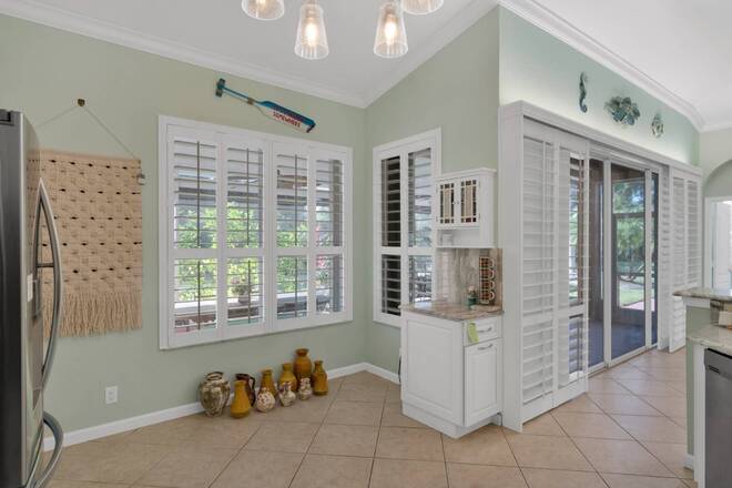 5411 Place Lake Dr, Fort Pierce, FL 34951