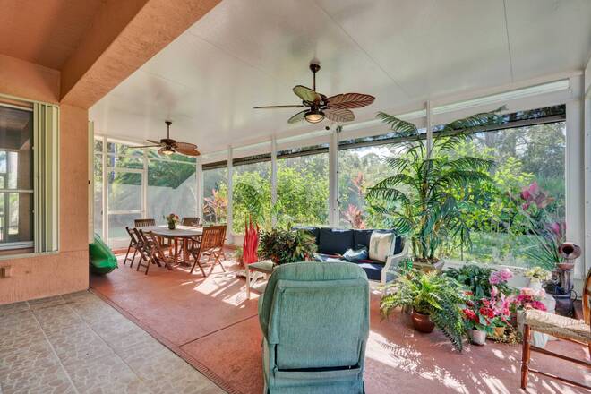 5411 Place Lake Dr, Fort Pierce, FL 34951