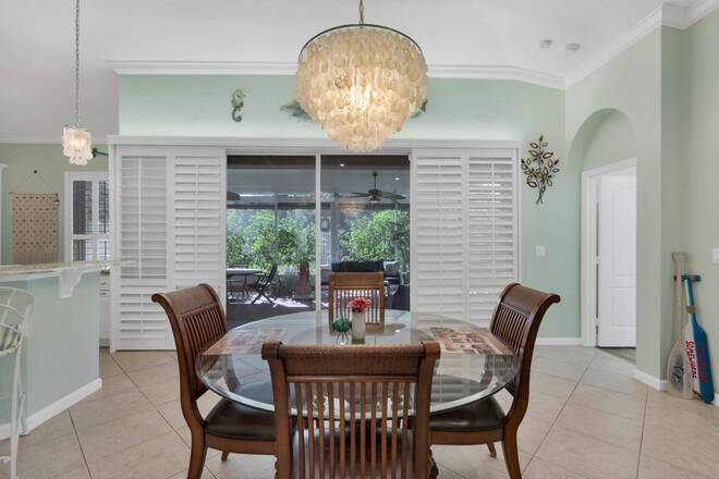 5411 Place Lake Dr, Fort Pierce, FL 34951