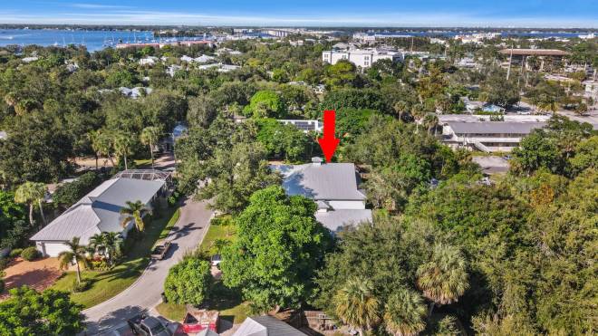 965 SW Flora Belle Lane, Stuart, FL 34994