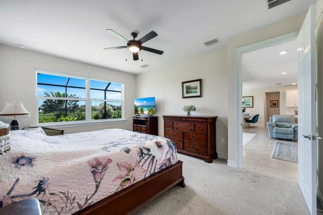 18725 Lake Hammock Dr, Naples, FL 34114