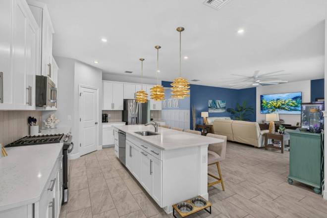 1201 Harvester Crossing, Loxahatchee, FL 33470