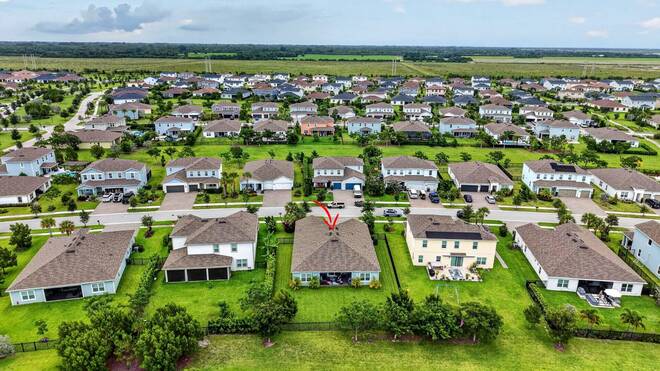 1201 Harvester Crossing, Loxahatchee, FL 33470