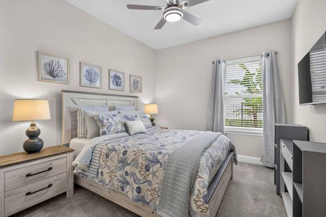 1201 Harvester Crossing, Loxahatchee, FL 33470