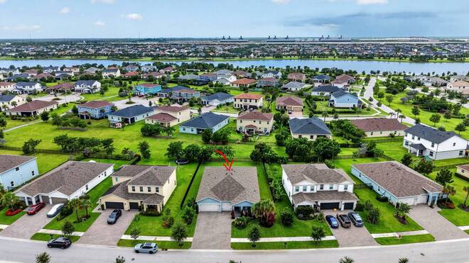 1201 Harvester Crossing, Loxahatchee, FL 33470