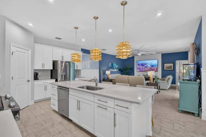 1201 Harvester Crossing, Loxahatchee, FL 33470
