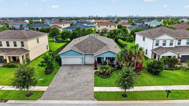 1201 Harvester Crossing, Loxahatchee, FL 33470