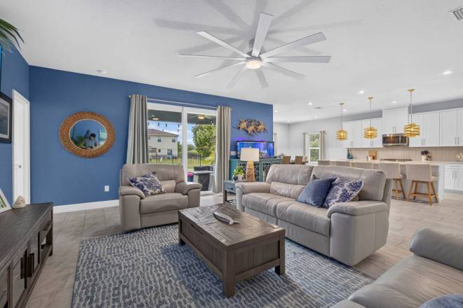 1201 Harvester Crossing, Loxahatchee, FL 33470