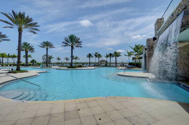 1201 Harvester Crossing, Loxahatchee, FL 33470