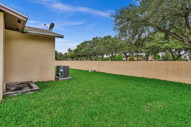 9551  W Heather Lane, Miramar, FL 33025