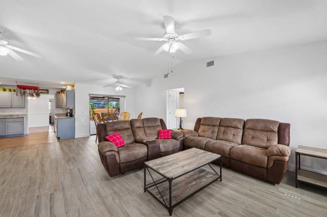 139  SE 30th St, Cape Coral, FL 33904