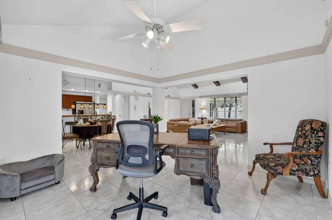 21 Townhill Dr, Eustis, FL 32726