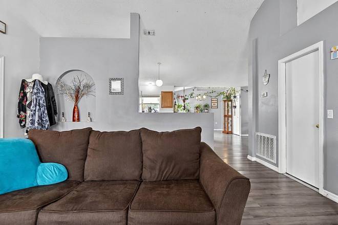 30 Ryder Dr, Palm Coast, FL 32164