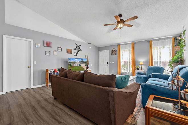 30 Ryder Dr, Palm Coast, FL 32164