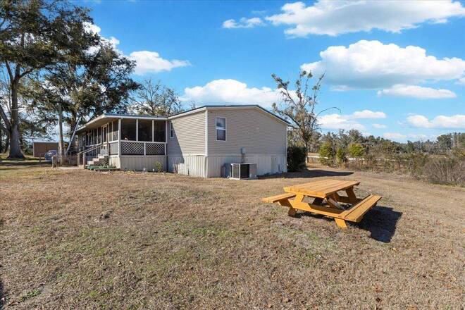 1914 SW Jim Clark Rd, Madison, FL 32340