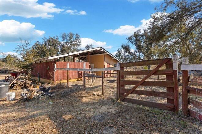 1914 SW Jim Clark Rd, Madison, FL 32340