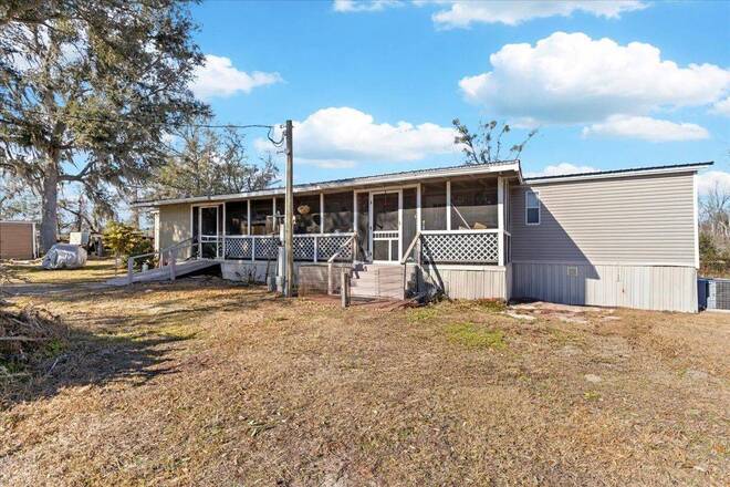 1914 SW Jim Clark Rd, Madison, FL 32340
