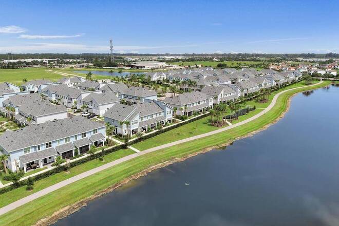 4508 Longwood Lake Sq, Westlake, FL 33470