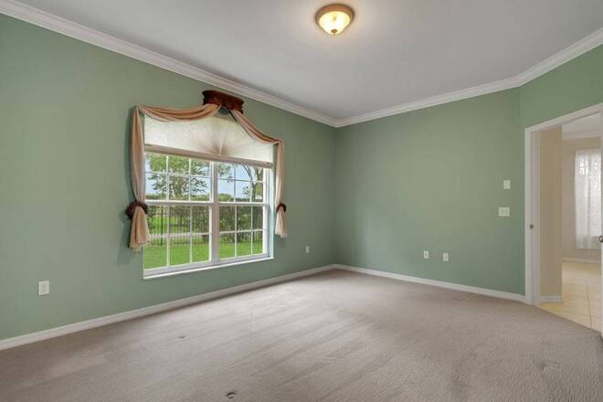 684 Grasslands Village Cir, Lakeland, FL 33803