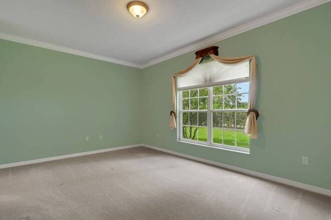 684 Grasslands Village Cir, Lakeland, FL 33803
