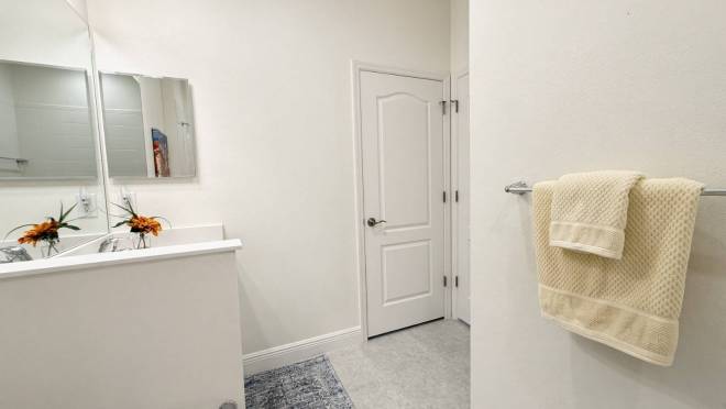 11579 Okaloosa Dr., Venice, FL 34293