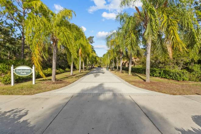 11579 Okaloosa Dr., Venice, FL 34293