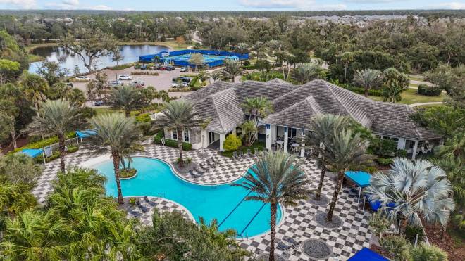 11579 Okaloosa Dr., Venice, FL 34293