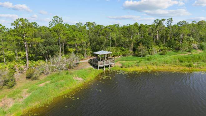 11579 Okaloosa Dr., Venice, FL 34293