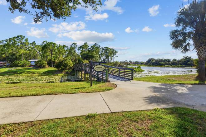11579 Okaloosa Dr., Venice, FL 34293