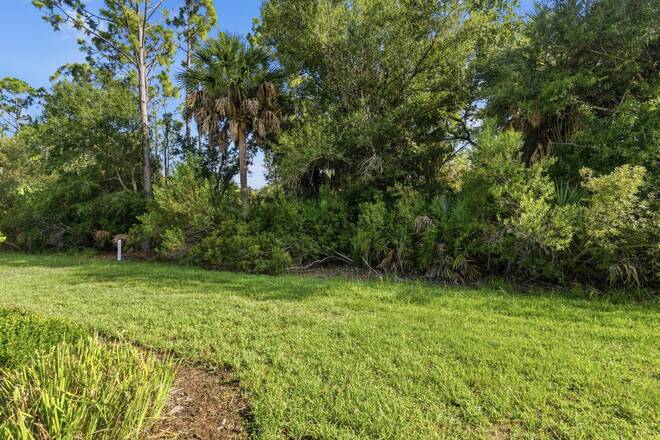 11579 Okaloosa Dr., Venice, FL 34293