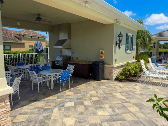 11579 Okaloosa Dr., Venice, FL 34293