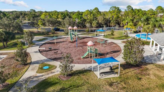 11579 Okaloosa Dr., Venice, FL 34293