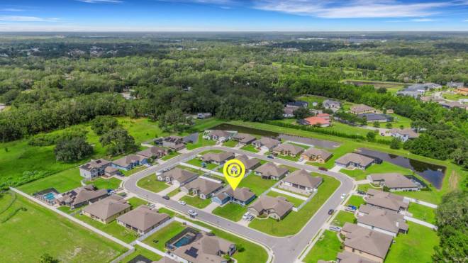 220 Heritage Park Ln, Mulberry, FL 33860